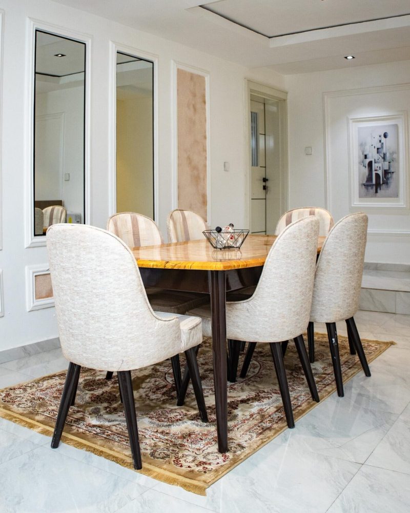 Exclusive Dinning Set